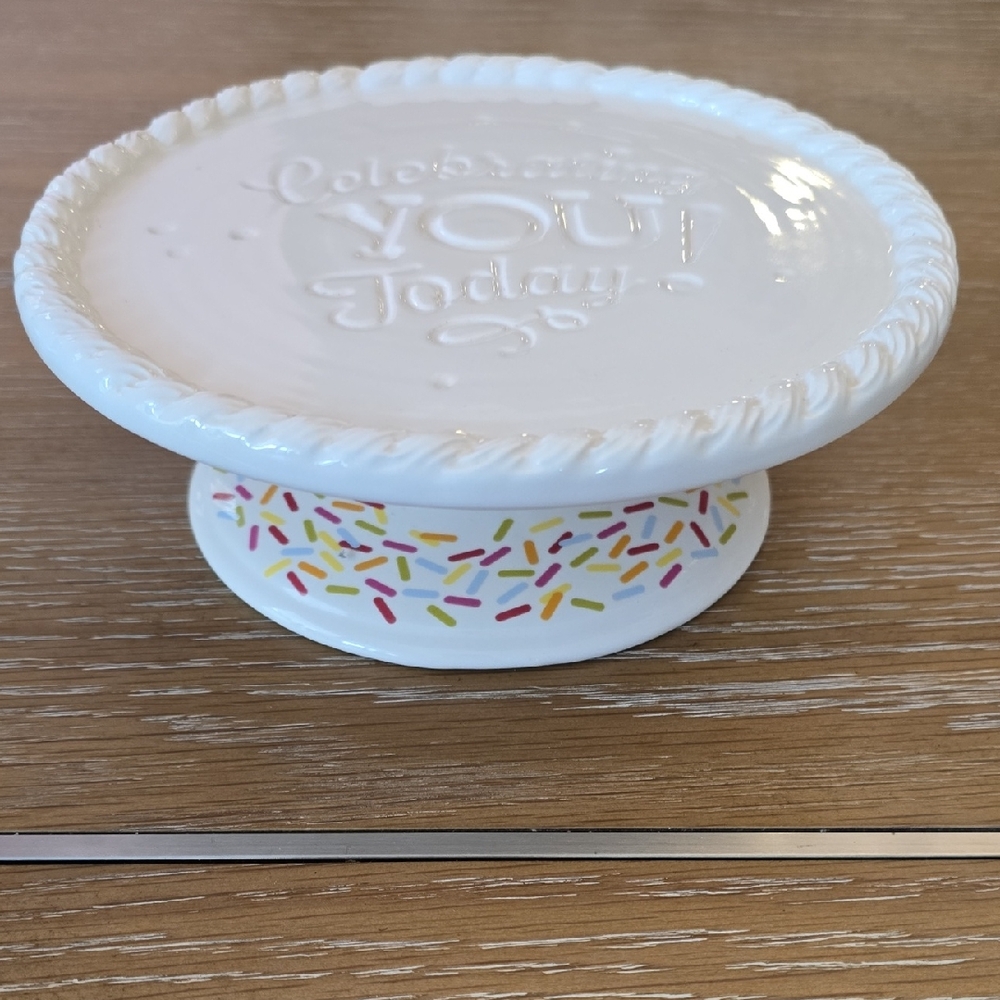 White Decorative Party Plates with Embossed Design